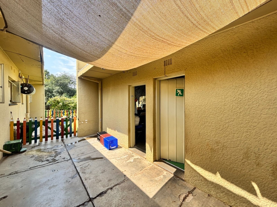 4 Bedroom Property for Sale in Flamwood North West